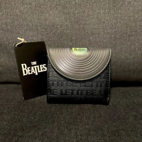 Loungefly The Beatles vinyl record crossbody & wallet - Picture 7 of 12